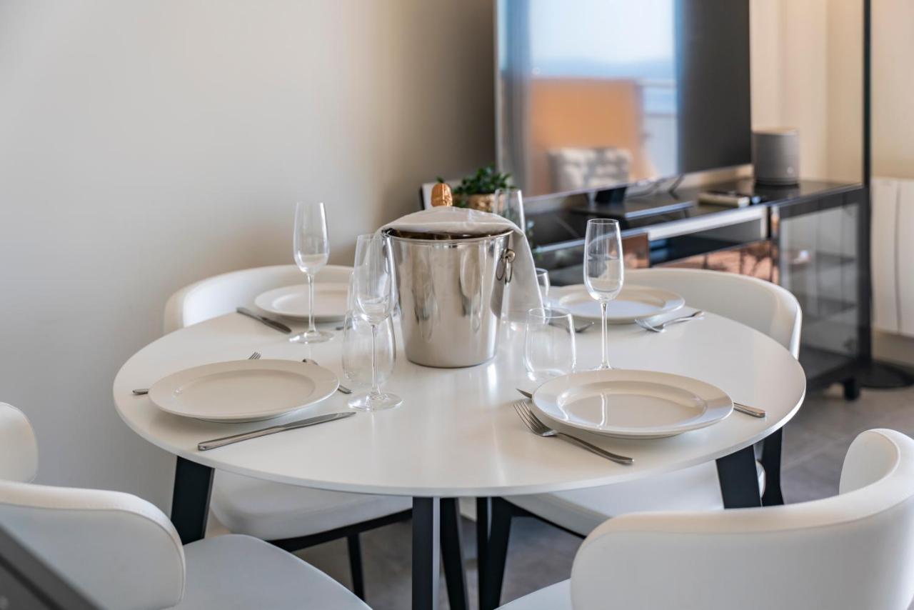 Baie Roquebrune, Balcon Vue Mer, Parking Gratuit - Ao Luaran gambar