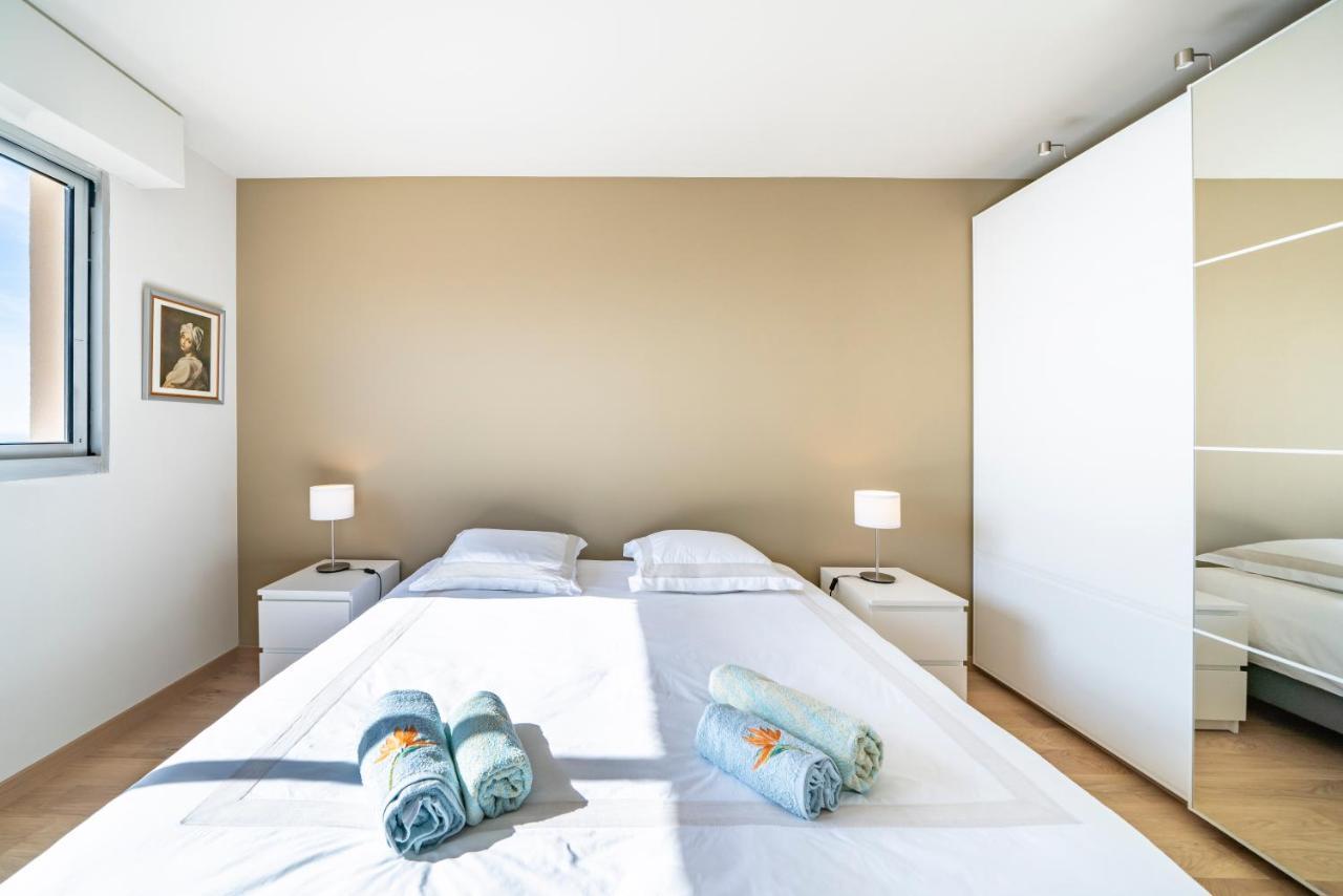 Baie Roquebrune, Balcon Vue Mer, Parking Gratuit - Ao Luaran gambar
